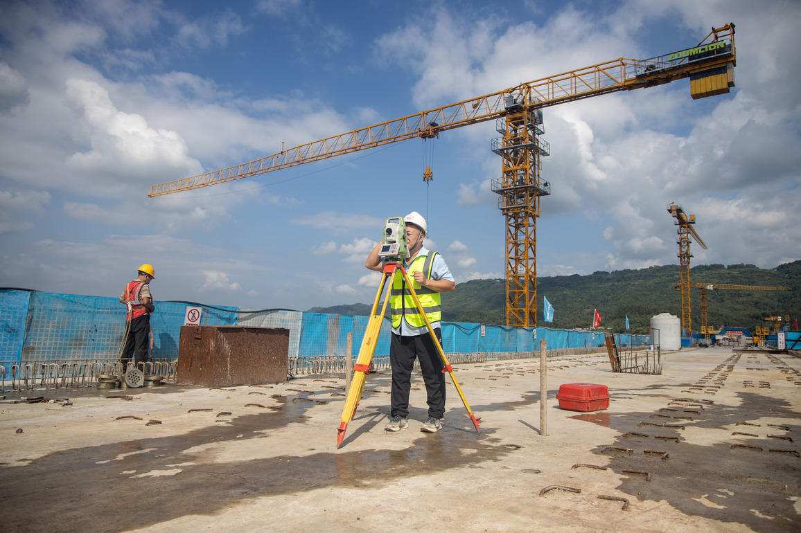 CHINA-CHONGQING-HIGH-SPEED RAILWAY-GRAND BRIDGE-CONSTRUCTION (CN)
