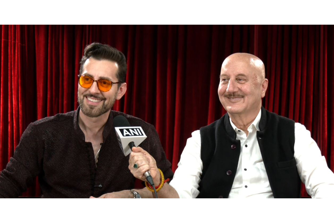 "A country where people are naturally positive": Stand-up comedian Max Amini hails India during masterclass with Anupam Kher