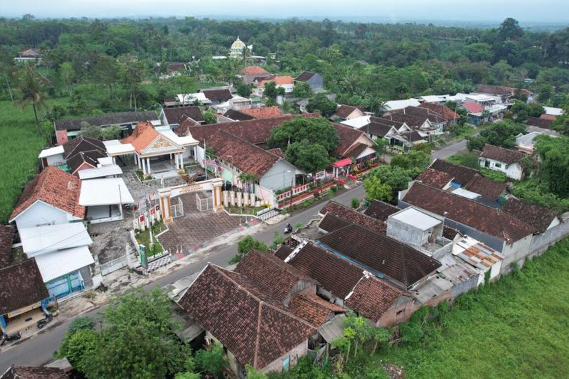 Asia Album: Indonesian village chiefs embrace Chinese-inspired rural development practices