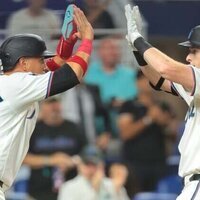 Marlins blank Diamondbacks behind six-run fourth