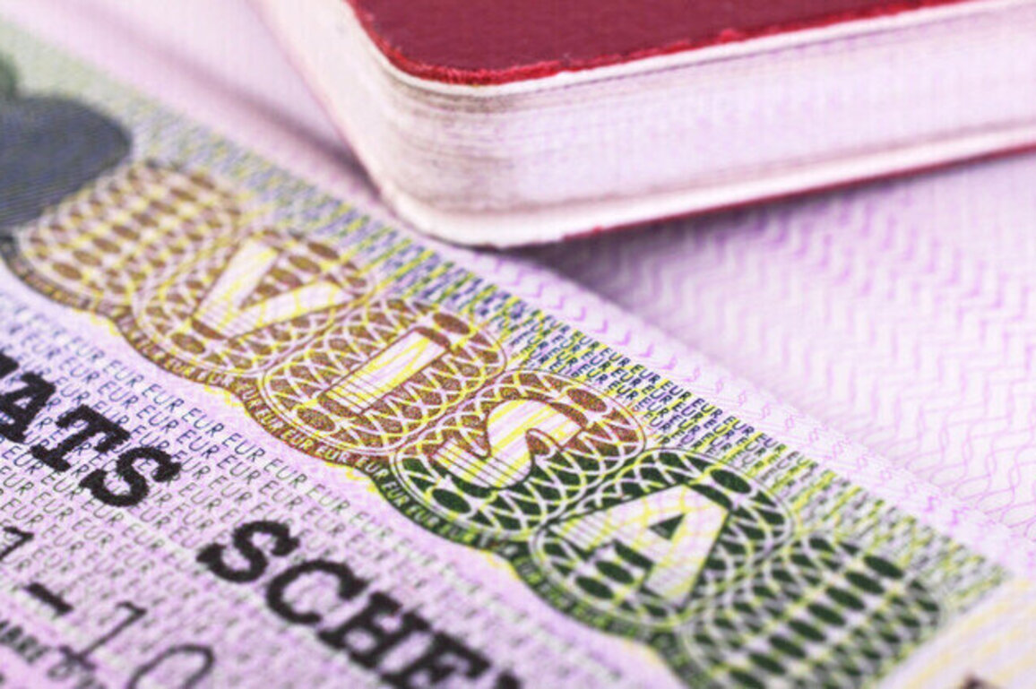 EU planning more entry restrictions for Russians  Politico