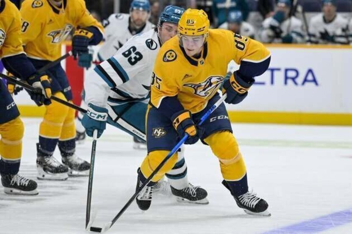 Predators erupt for 5 first-period goals, top Sharks for 5th straight win