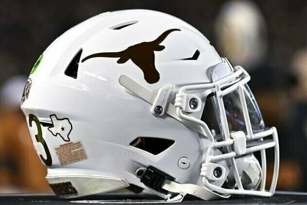 Derrek Cooper, No. 1 RB in 2026, commits to Texas