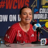 Ava Kuszak's 10th-inning HR carries Nebraska past Arkansas at WCWS