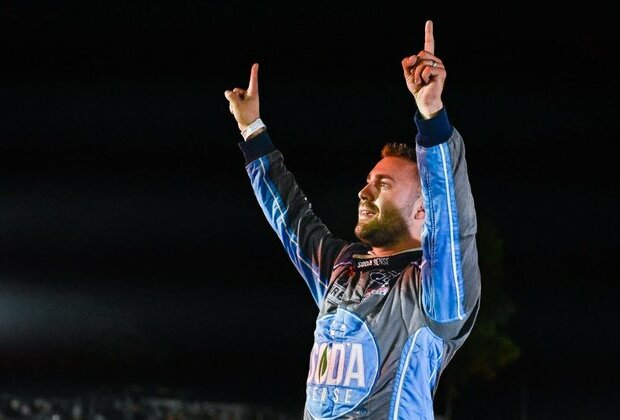 Ty Majeski dominates Truck Series playoff opener