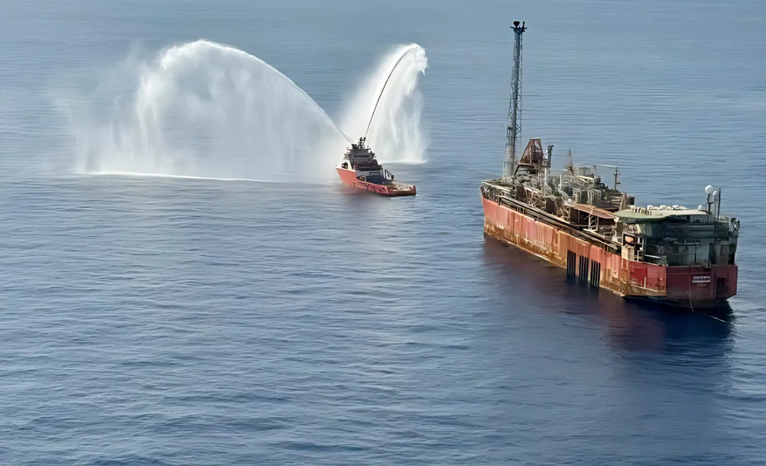 The Northern Endeavour on its slow tow to Singapore
