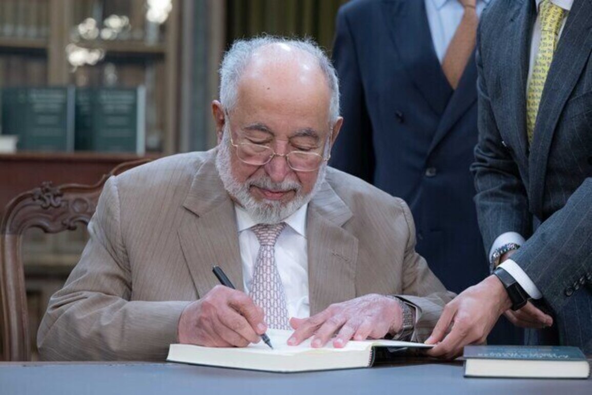 Sharjah Ruler unveils Portuguese edition of 'The Portuguese in the Sea of Oman: Annals of History 1497CE -1757CE'