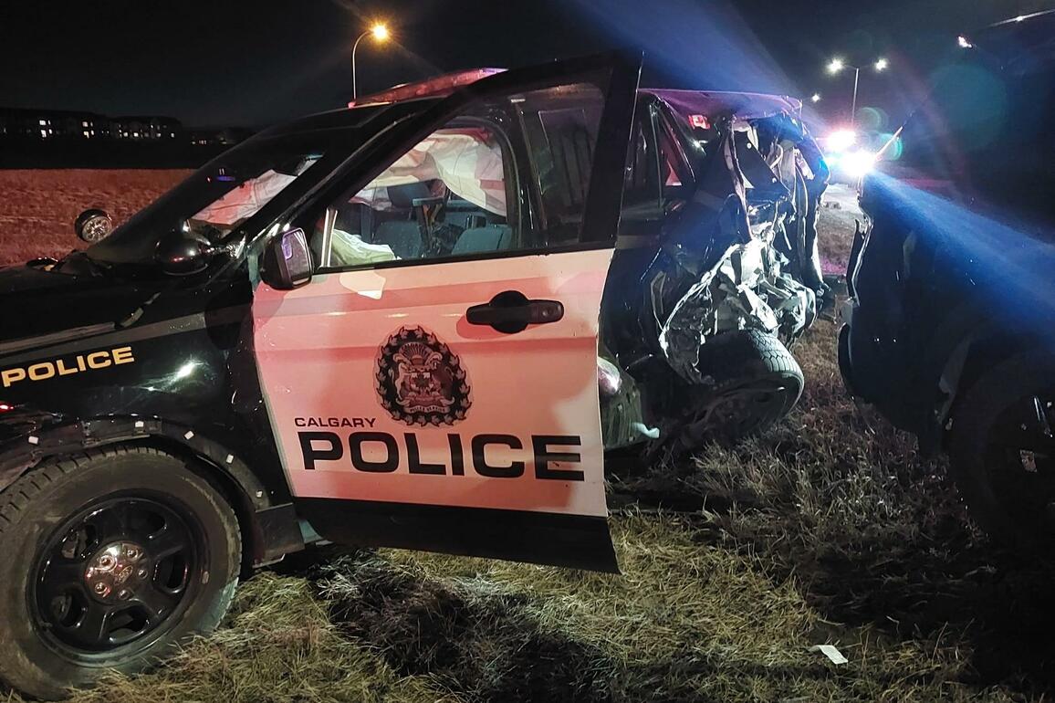 Calgary police officer injured by drunk driver on Stoney Trail