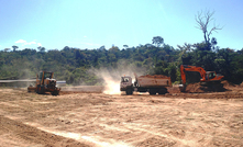 Preparação do terreno no proejto de ouro Coringa