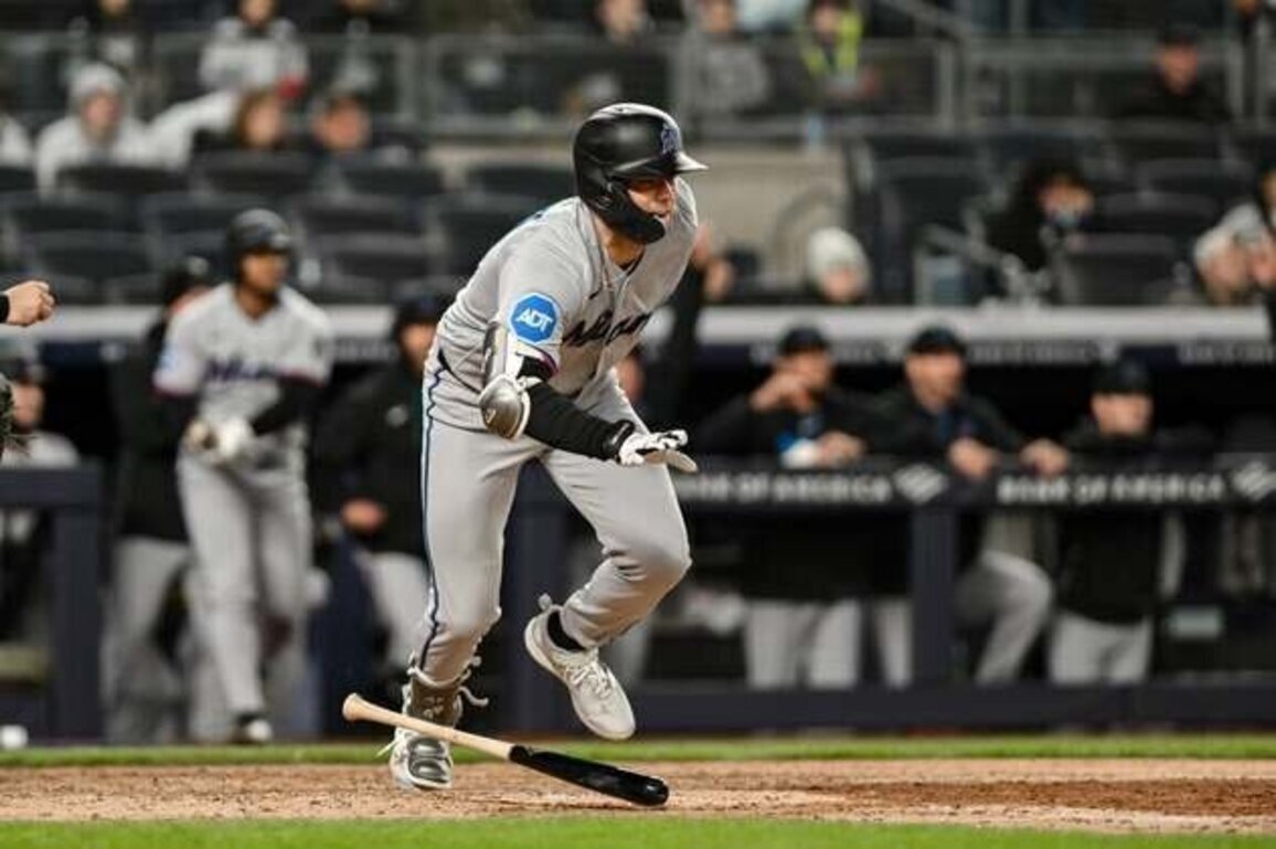 Marlins avoid sweep vs. Yankees thanks to 8th-inning surge