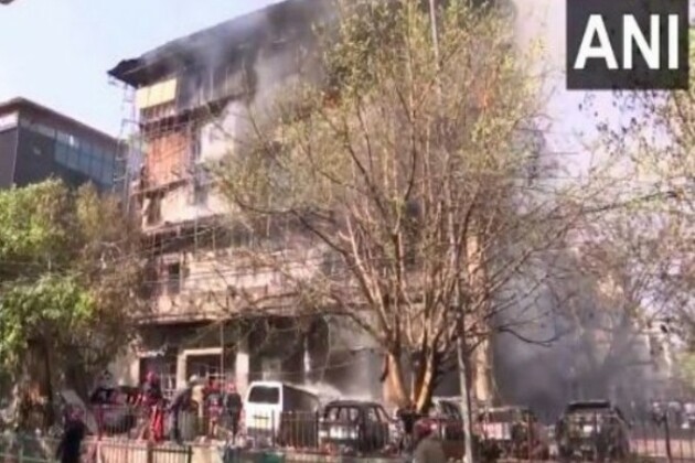 Fire breaks out in Jhandewalan's Anarkali building, DDA shopping complex in Delhi