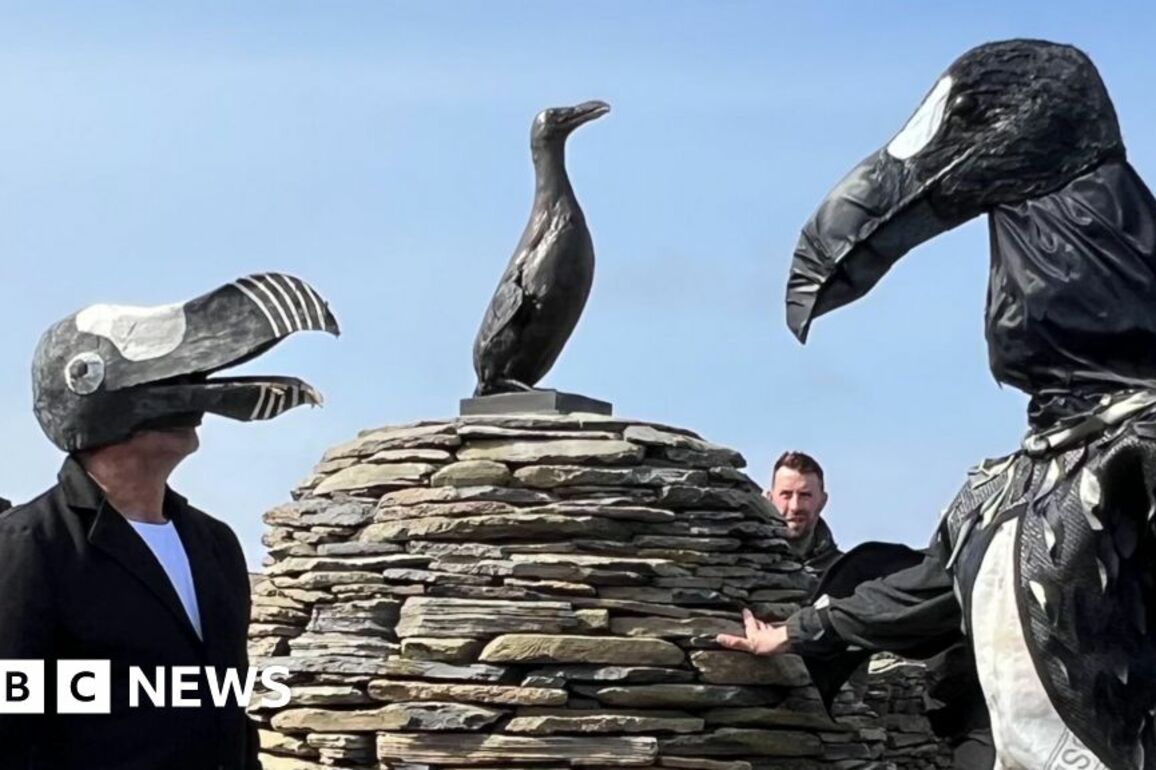 Bronze statue is exact replica of Orkney's last Great Auk