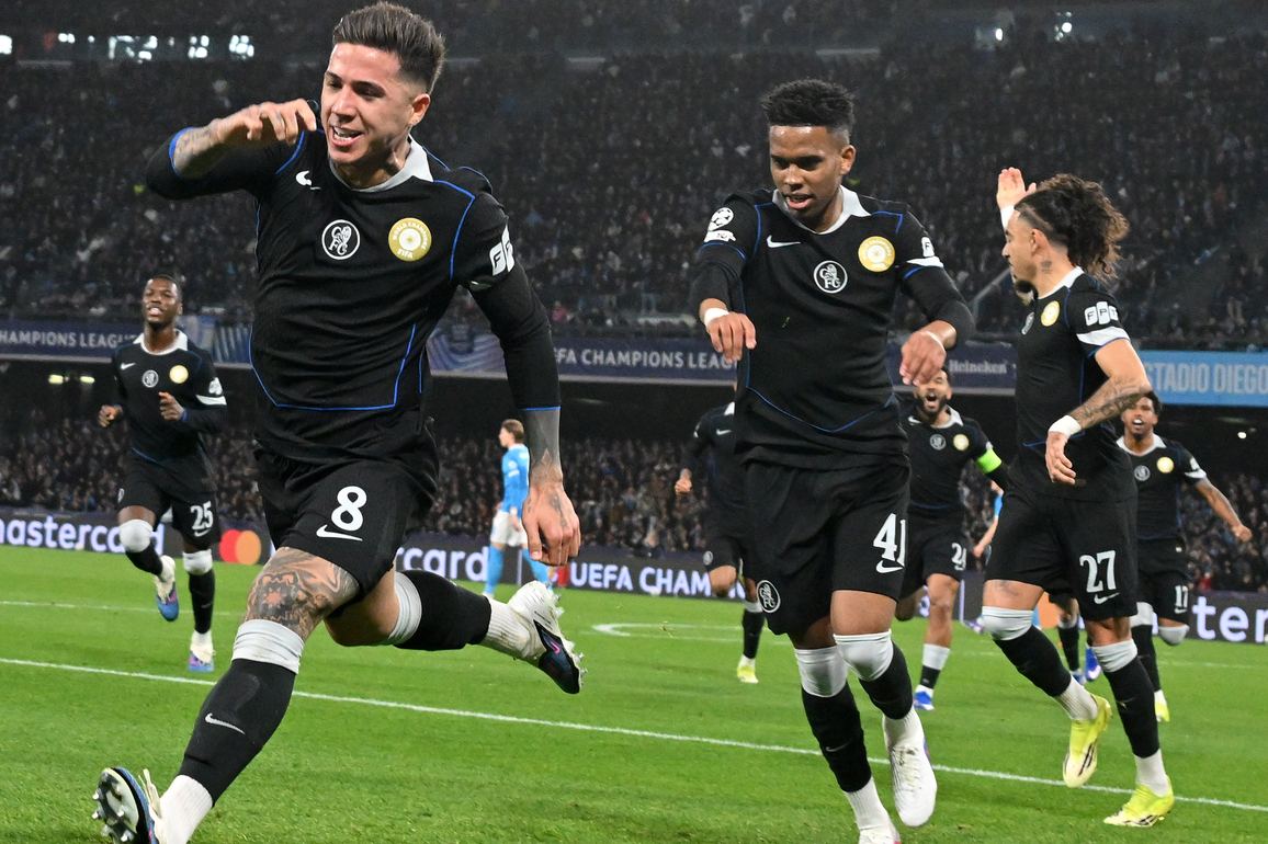(SP)ITALY-NAPLES-FOOTBALL-UEFA CHAMPIONS LEAGUE-NAPOLI VS CHELSEA