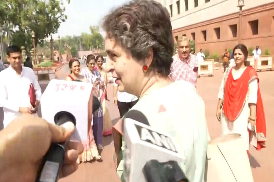 "Happened many times, what Rahul has said has come true": Priyanka Gandhi on natural gas supply disruption