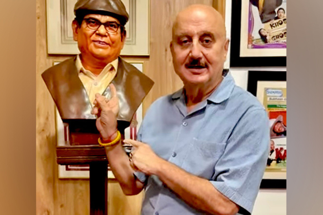 Anupam Kher to launch Satish Kaushik scholarship to honour memory of late friend