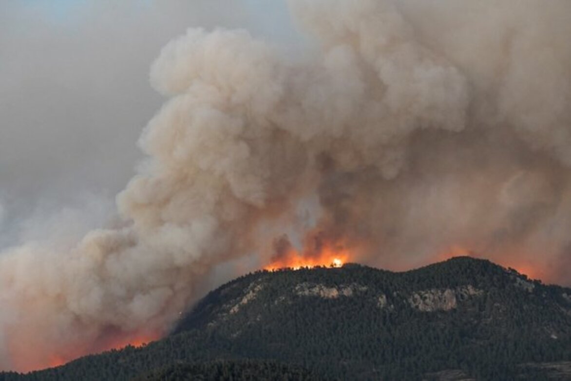 Wildfire in Spain Forces Hundreds to Flee, Leave Animals Behind