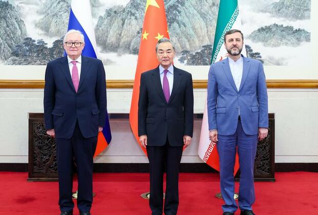 Update: China proposes five points on proper settlement of Iranian nuclear issue