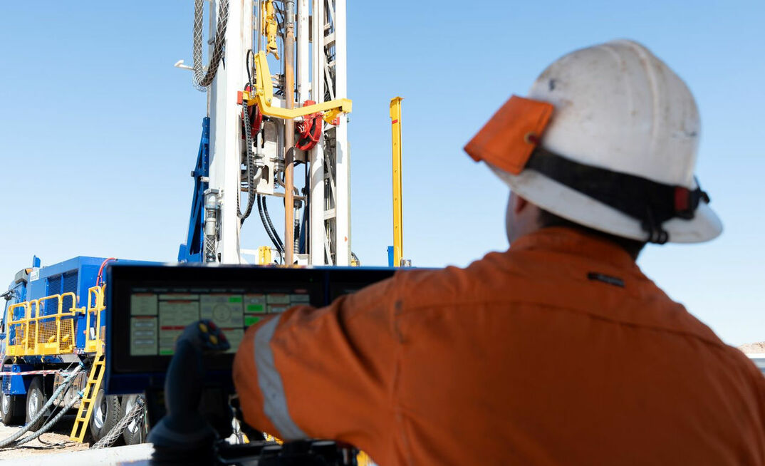 The Ventia Rig 200 at BHP’s Olympic Dam copper mine features remote controls that allow it to be operated from 8-10m from the hole being drilled