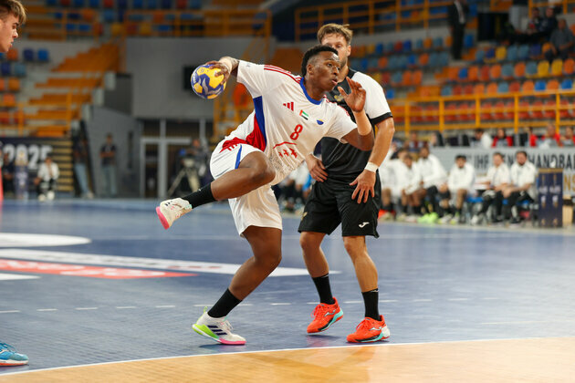 Sharjah defeat California Eagles in IHF Super Globe opener