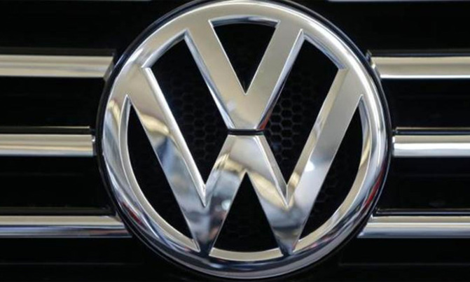 Volkswagen lifts 2017 forecast Volkswagen lifts 2017 forecast