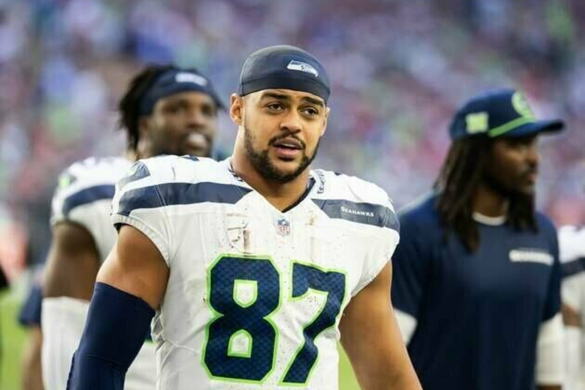 TE Noah Fant signs 1-year contract with Bengals