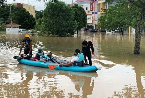 Death toll from heavy flooding in Malaysia climbs to 41