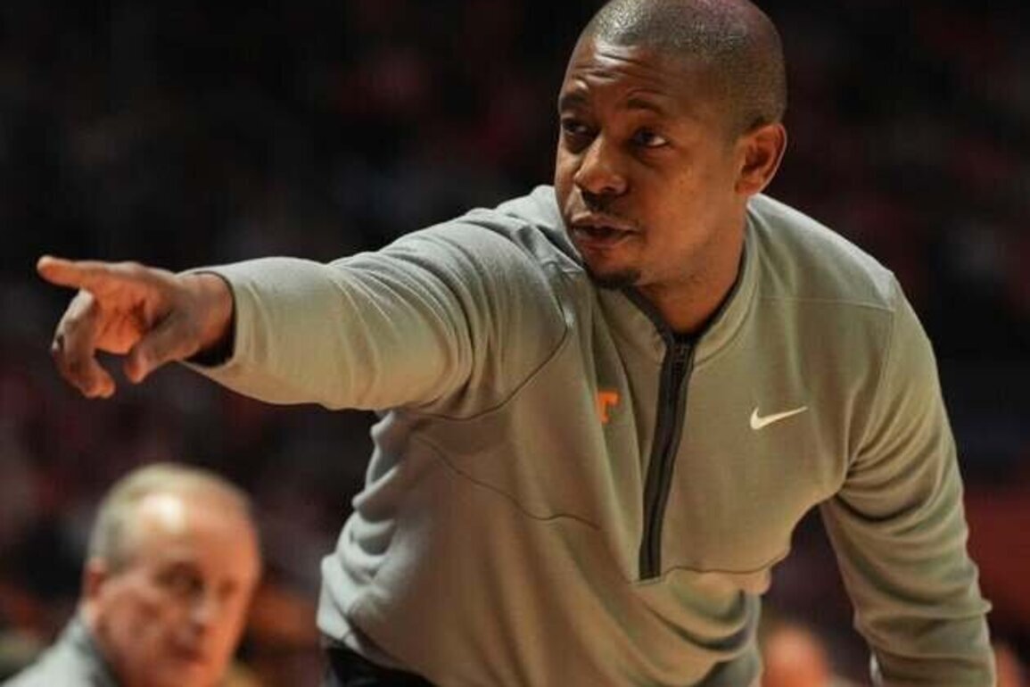 Reports: NC State hiring alum Justin Gainey as head coach