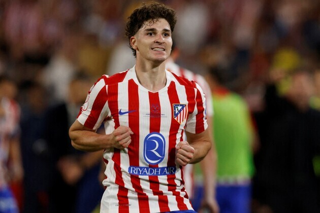 Atletico Madrid reportedly demand EUR500 million for Julian Alvarez from Barcelona