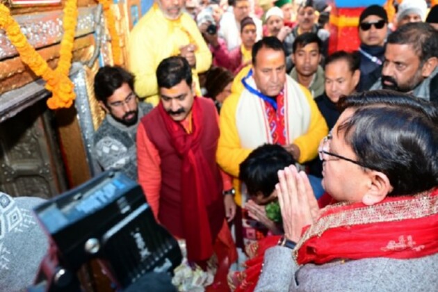 Uttarakhand CM Dhami performs Mahabhishek Puja in PM Modi's name as Badrinath Dham portals open
