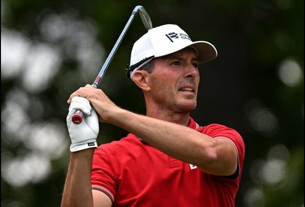 Mike Weir owns 1-shot lead in upstate N.Y.