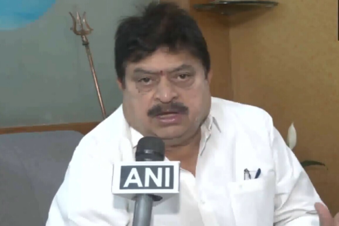 "Congress leaders becoming anti-India": Telangana BJP chief slams Mani Shankar Aiyar over Ram temple remarks
