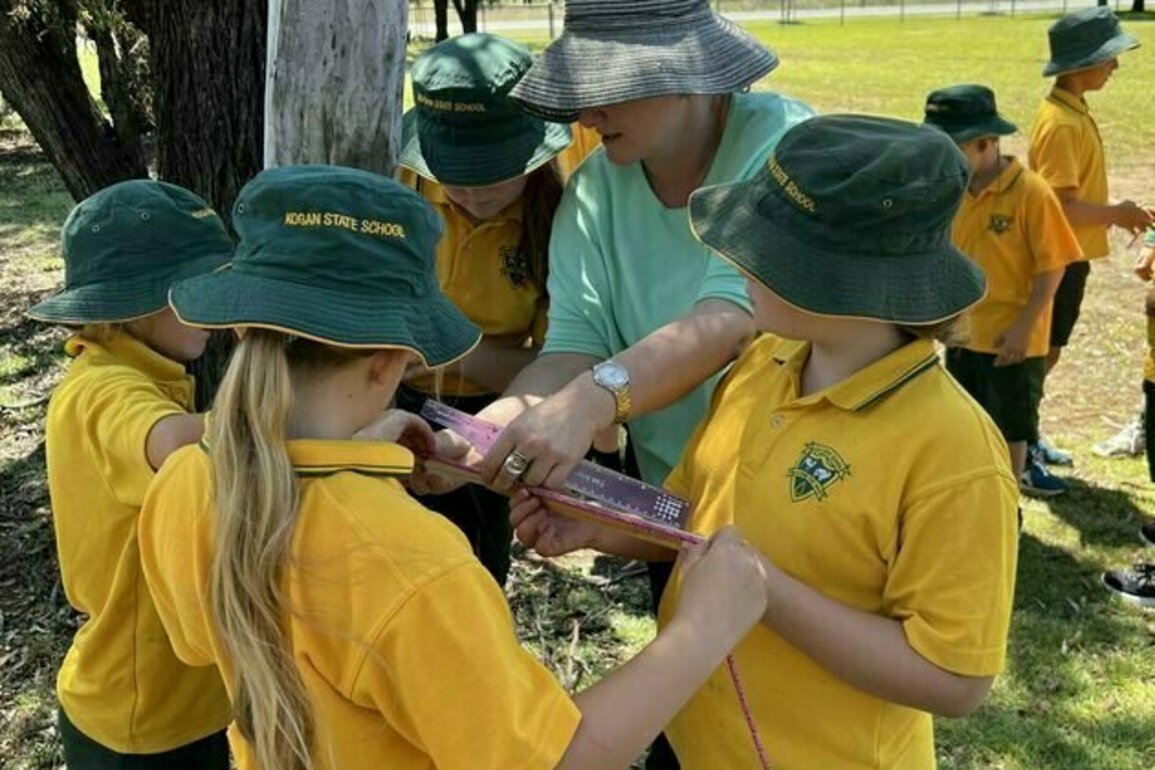 We found a new wasp! Students are discovering insect species through citizen science