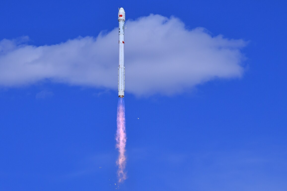 Update: China's Zhuque-2E Y6 carrier rocket sends 2 new satellites into space