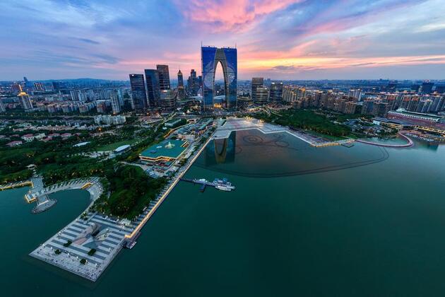 Economic Watch: 35 years on, China-Singapore remain more forward-looking than ever