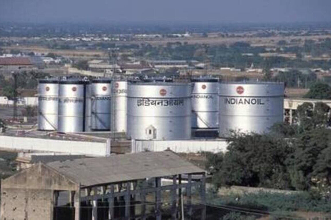 India says it doesn't need US permission to buy Russian oil