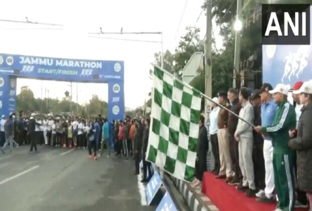 Jammu and Kashmir Police flags off 'Run for Fun - Jammu Marathon-2025'