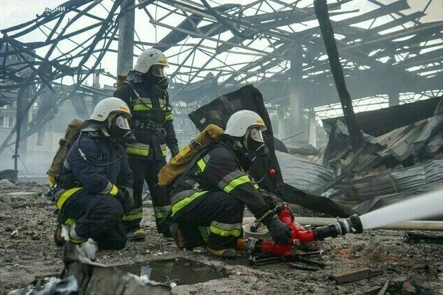 New wave of strikes reported across Ukraine
