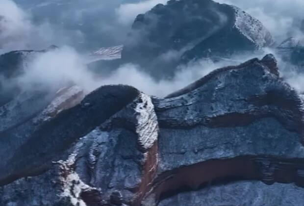 60"FlyOverChina | Spectacular view of snow-covered Taihang Mountains in N China's Shanxi