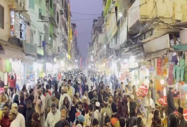 Visitors flock to shrine of Sufi saint in Ajmer on New Year