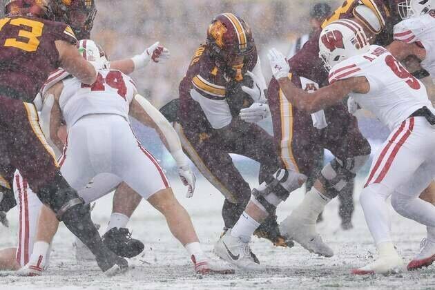 Minnesota retains Paul Bunyan's Axe in the snow against Wisconsin