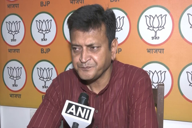 BJP's Ajay Alok welcomes ban on Pakistani ships, calls for economic blockade