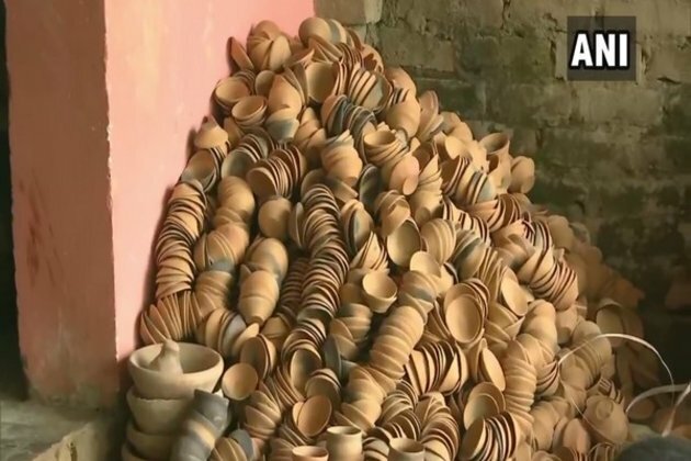 Ayodhya potters busy making 1.25 lakh earthen lamps