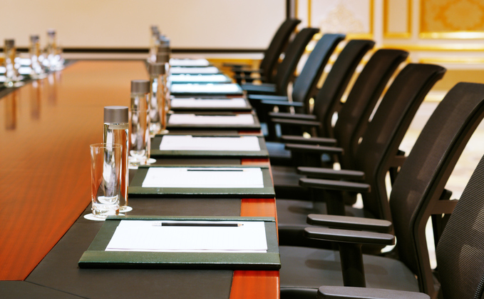 No consensus on whether trustee boards should have at least one accredited member