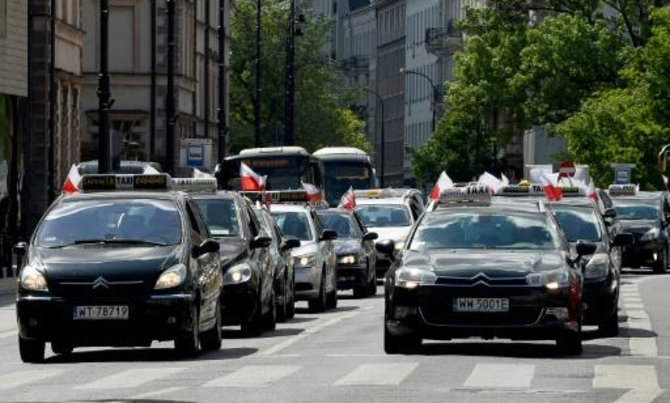 Polish taxi drivers protest against Uber Polish taxi drivers protest against Uber