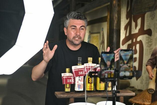 Turkish man's journey of cross-cultural harmony in rural China