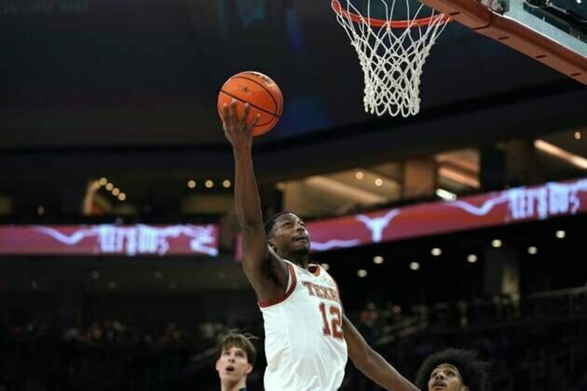 Texas leaning on Tramon Mark ahead of visit from Kansas City