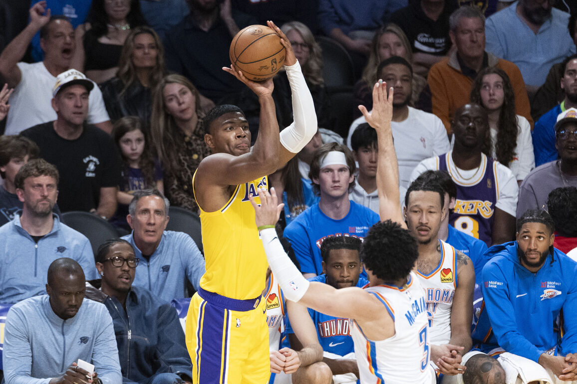 (SP)U.S.-LOS ANGELES-BASKETBALL-NBA-THUNDER VS LAKERS