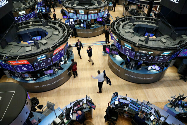 World stock markets positive awaiting FED's clues on rate hikes