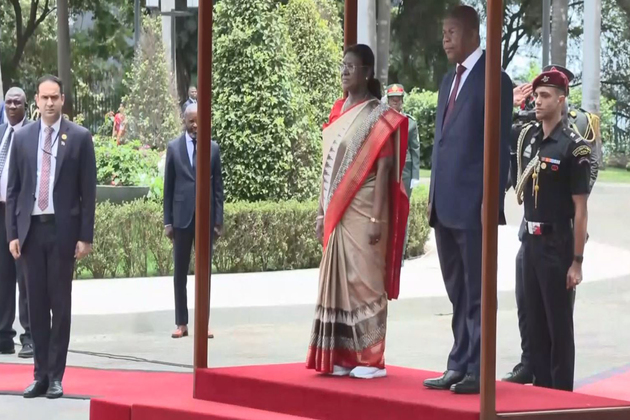 President Droupadi Murmu receives ceremonial welcome in Angola's capital Luanda during historic state visit
