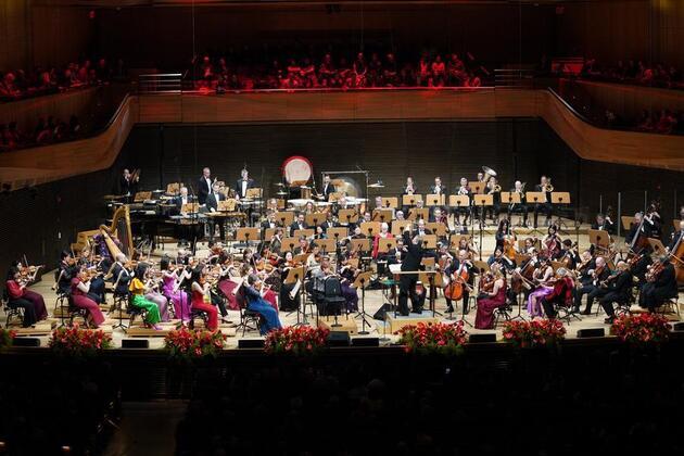 Feature: New York Philharmonic celebrates Year of the Horse with East-West musical dialogue